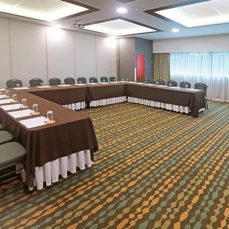 Wyndham Garden Guadalajara Acueducto Hotel Zapopan Eksteriør billede