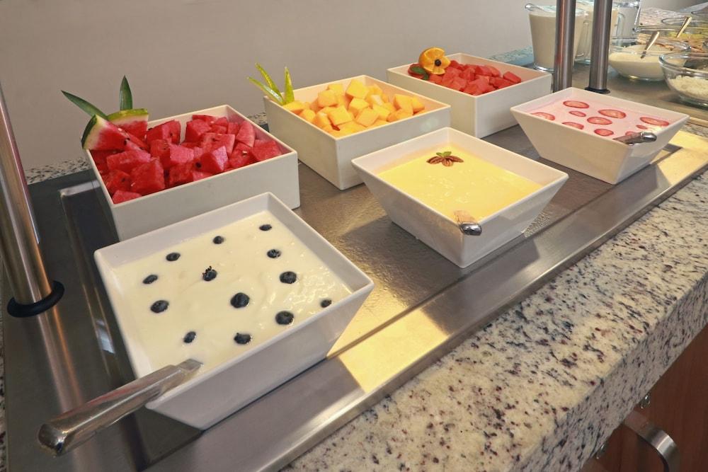Wyndham Garden Guadalajara Acueducto Hotel Zapopan Eksteriør billede