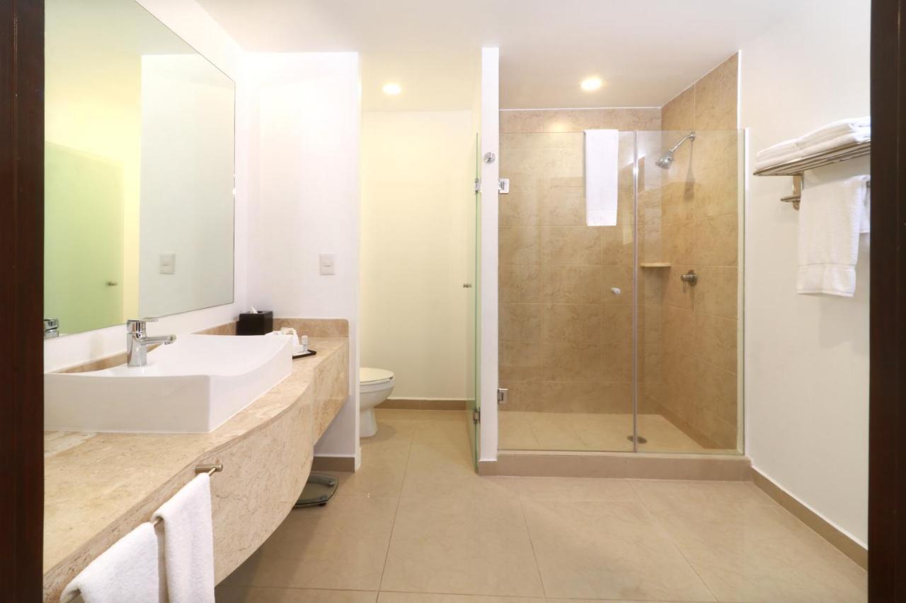 Wyndham Garden Guadalajara Acueducto Hotel Zapopan Eksteriør billede