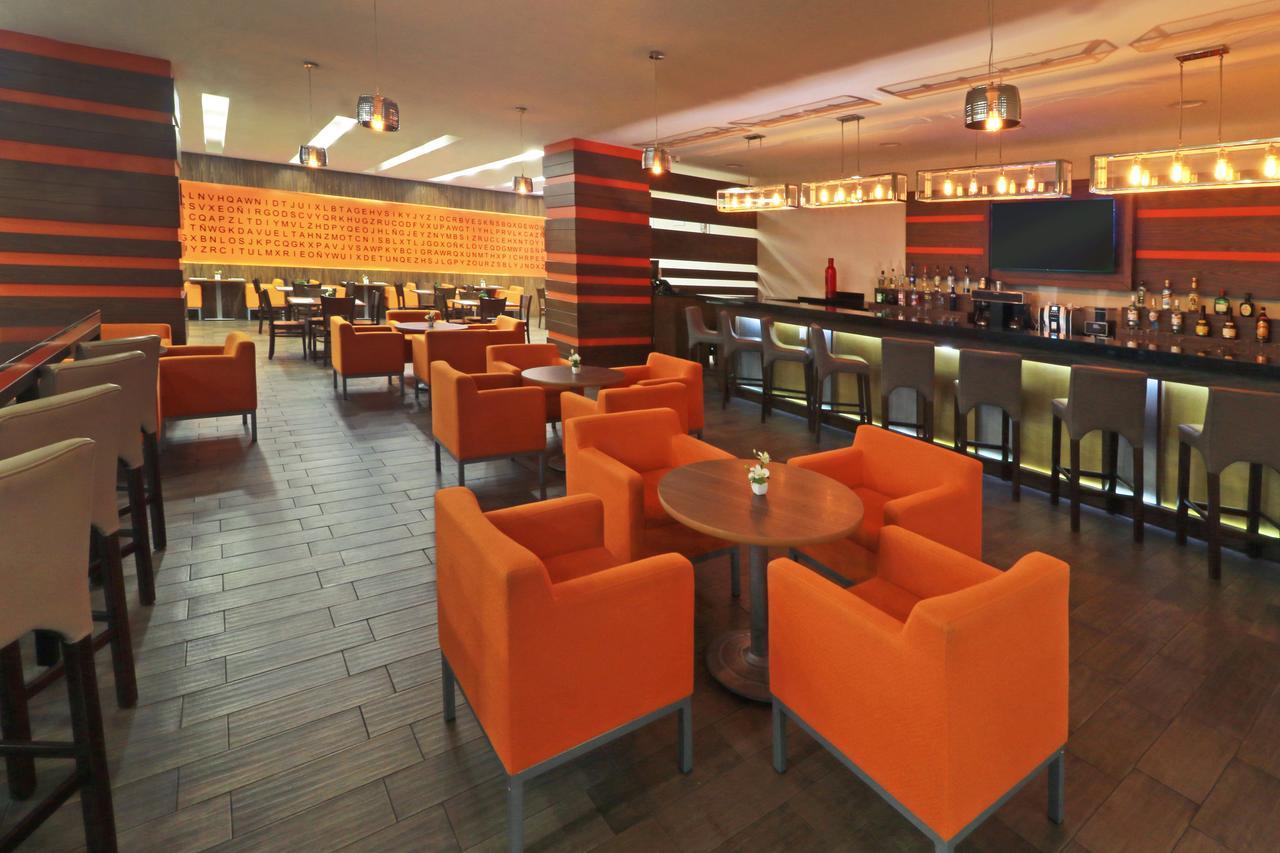 Wyndham Garden Guadalajara Acueducto Hotel Zapopan Eksteriør billede