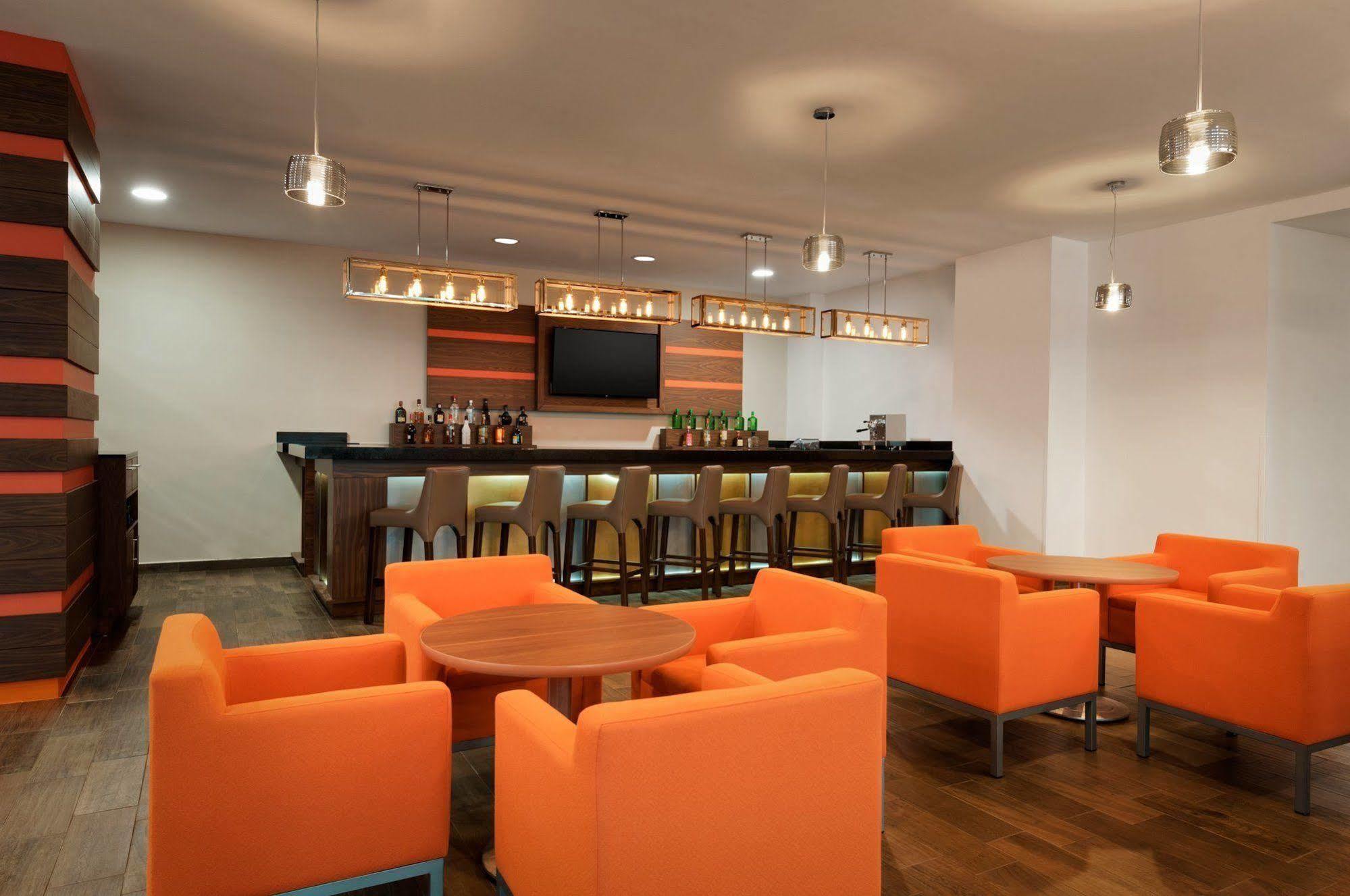 Wyndham Garden Guadalajara Acueducto Hotel Zapopan Eksteriør billede