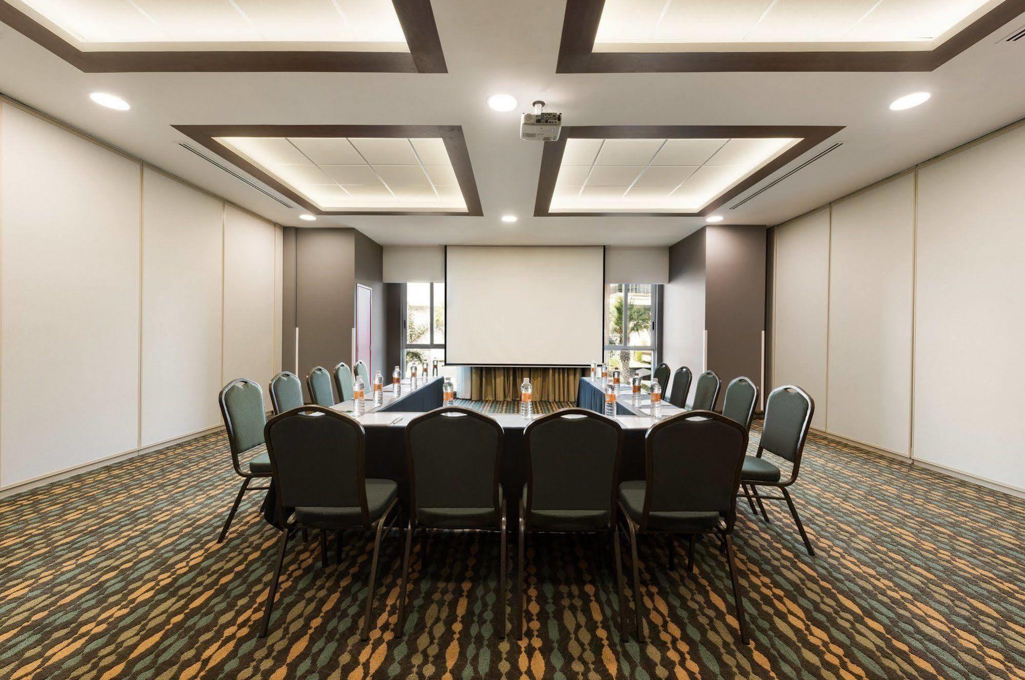 Wyndham Garden Guadalajara Acueducto Hotel Zapopan Eksteriør billede