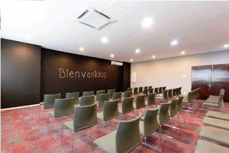 Wyndham Garden Guadalajara Acueducto Hotel Zapopan Eksteriør billede